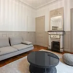 Appartement Élégant et Spacieux dans le 8ème
