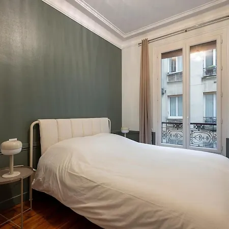 Apartment Elegant Et Spacieux Dans Le 8eme