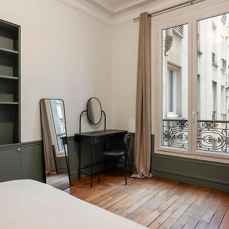 Elegant Et Spacieux Dans Le 8eme *